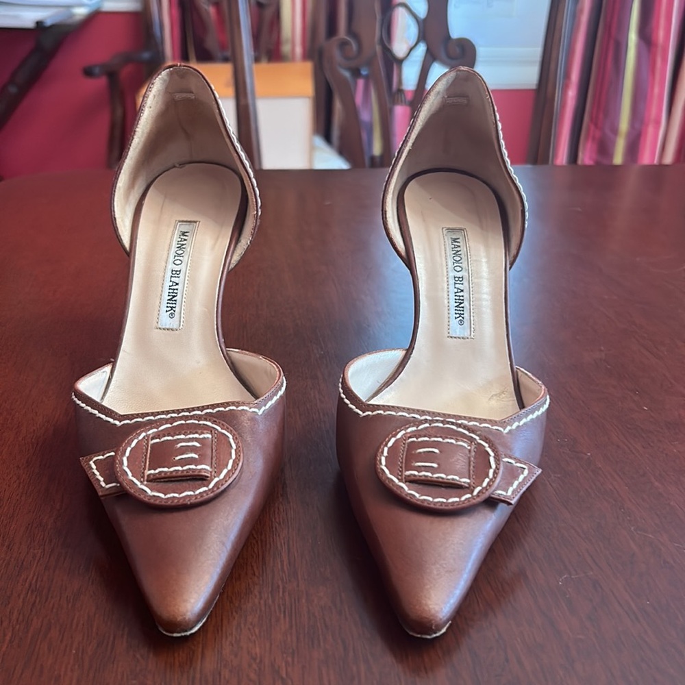 Manolo Blahnik Brown Leather Heels with Pointed Toe- Excellent Condition. - Picture 4 of 7